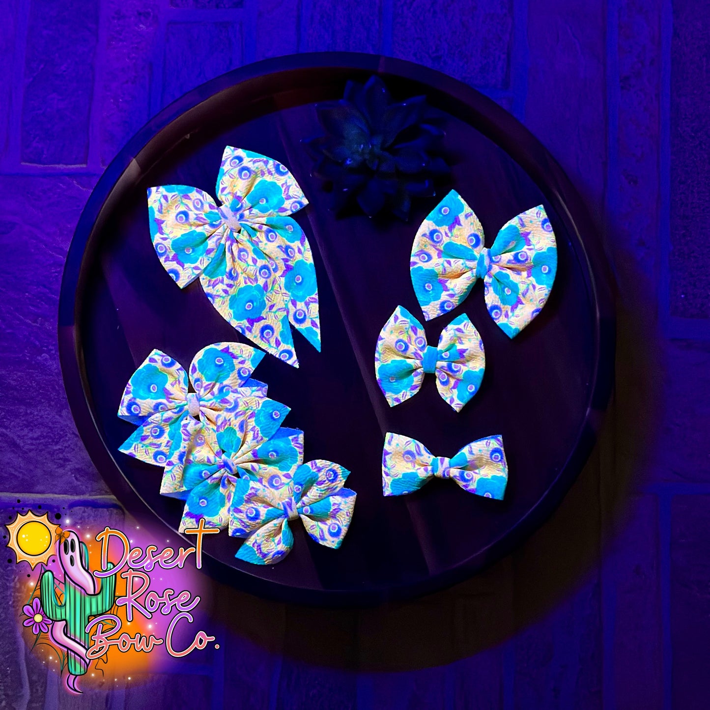 Eyeball Bouquet - UV